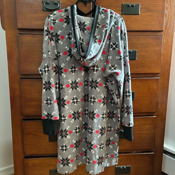 Snowflakes and Hearts Fleece Hooded Winter Lounge PJ Buffalo David Bitton Large - Picture 4 of 10